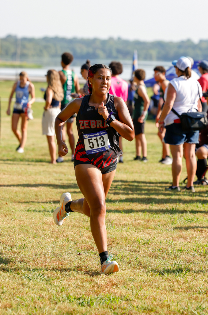 cross country runner running the race