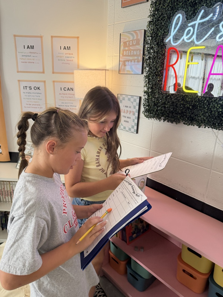 students working together 