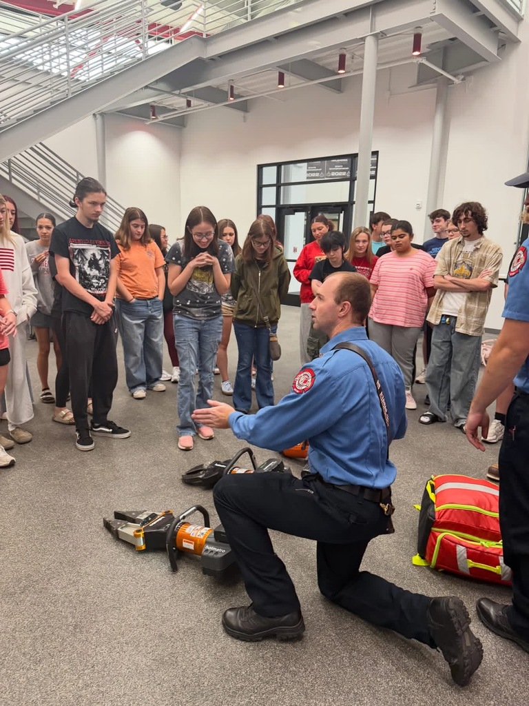 🚒🩺 Biomedical Club started the year off right!  Students welcomed the Claremore Fire Department through our partnership with Youth Medical Mentorship to learn more about the many roles in healthcare and the careers that help save lives right here in rural Oklahoma.  Students got an up-close look at the incredible tools first responders use, including the Jaws of Life, while learning about the teamwork and skills required in emergency healthcare.  What a great way to connect classroom learning to real-world careers! 🦓❤️