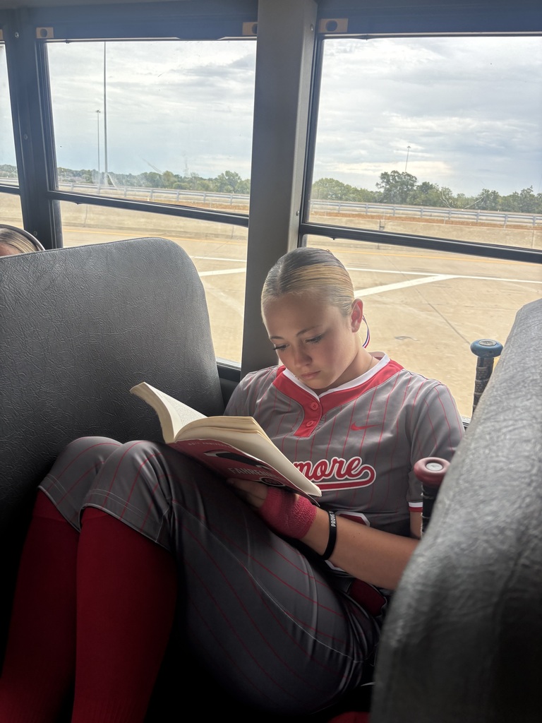 🥎📚 What do you do when you have a softball tournament hours away during the school day? You turn the bus into a classroom! 🚌✏️ Our Lady Zebras are making the most of their travel time by turning the bus into a mobile classroom. Between games, practices, and long bus rides, they’re finding a way to keep learning and stay on top of their schoolwork. Here are a few pictures of the Lady Zebras Mobile Classroom!
