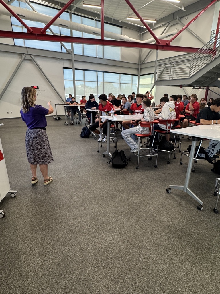 ✈️ Exploring the Future of Aviation!  Our 9–12 grade Aviation students had the opportunity to welcome Meagan Parkins from Kansas State University to campus. She shared information about educational programs and career opportunities for students interested in pursuing a future in aviation.  Kansas State’s Aviation and Technology Campus is about four hours from Claremore and is currently constructing a $30 million aviation facility, making it an exciting option for students looking to continue their aviation education after high school.  We appreciate Meagan taking the time to connect with our students and give them a closer look at the opportunities available in the aviation industry!  The future is looking up for our Flying Zebras!