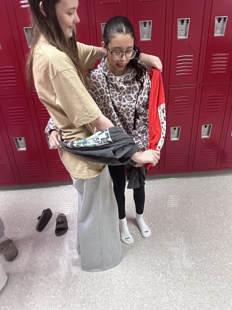🧩 Team Building Tuesday! 🦓  Our Student Council Basics class took on the Crossed Towel Challenge and put their communication, problem-solving, and teamwork skills to the test!  Sometimes the solution isn’t as easy as it looks—but working together makes all the difference!