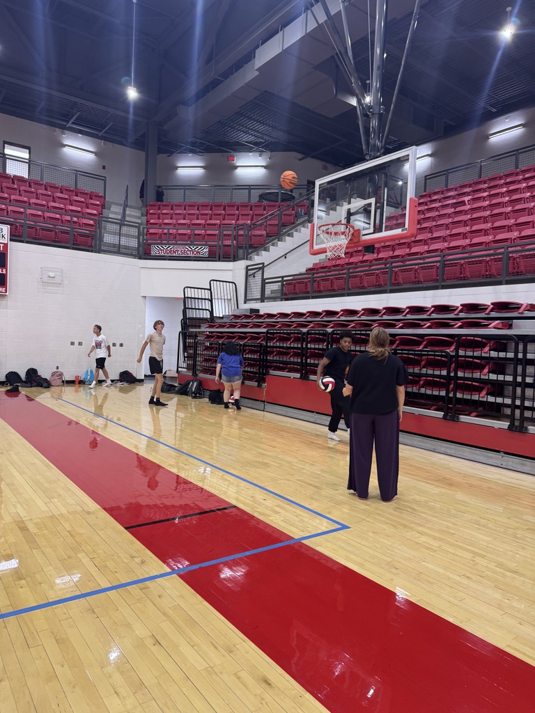 💪🏀🏐 Health & Nutrition Activity Day! 🏐🏀💪 Our Health & Nutrition students took what they’ve been learning and put it into practice with an Activity Day! The goal was simple: get moving, be active, and find ways to make healthy choices part of everyday life. Whether it was playing volleyball, shooting some hoops, or simply walking laps, our students found ways to get active and have a little fun while doing it! 👟🙌 Healthy habits don’t have to be complicated—sometimes, it’s just about getting up and moving!