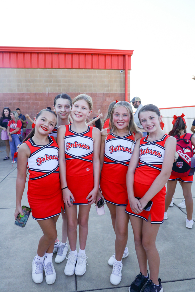 CYFA cheerleaders