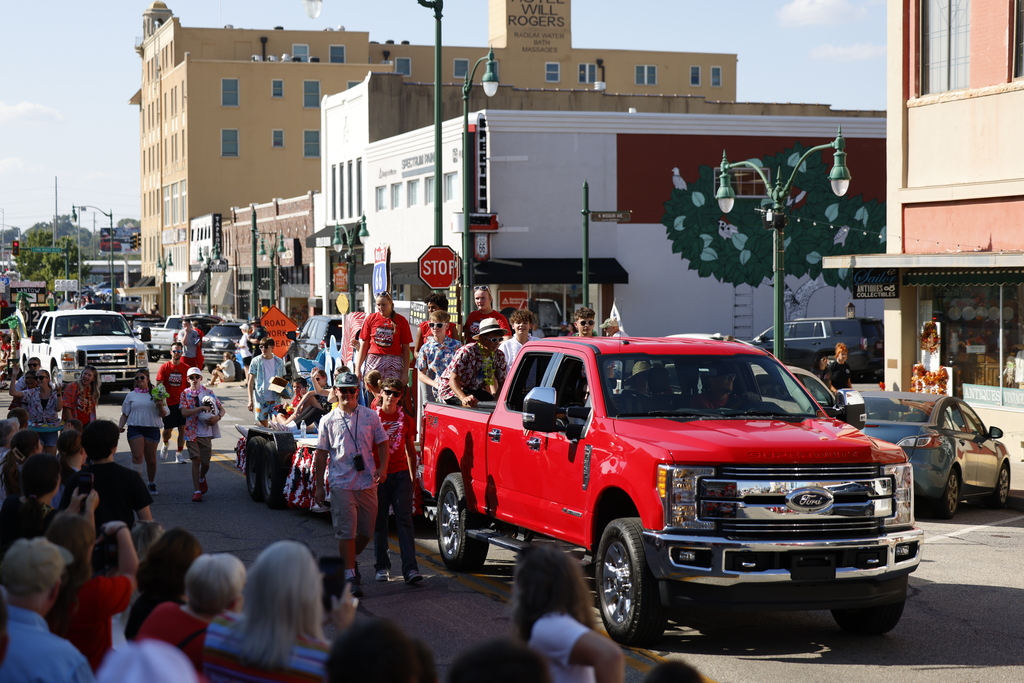 🎉 **Heading to the Homecoming Parade Friday?** 🎉  If you plan to check your student out early on Friday to attend the Homecoming Parade, please let us know **as early as possible!**  With so many students participating in and attending the parade, Friday afternoon can get VERY busy in the attendance office. The good news? **You do not have to come into the school to check your student out!**  📞 Call the school 📧 Email Mrs. Vincent at **[chsattend@claremore.k12.ok.us](mailto:chsattend@claremore.k12.ok.us)**  You can even call or email **earlier in the week**, and we can enter the early checkout ahead of time.  Your advance notice helps us prepare and keeps hundreds of last-minute checkout requests from hitting Mrs. Vincent all at once on Friday afternoon. We appreciate your help in making the process quicker and smoother for everyone!  🦓 **Go Zebras! See you at the parade!** #CPSZEBRAPRIDE
