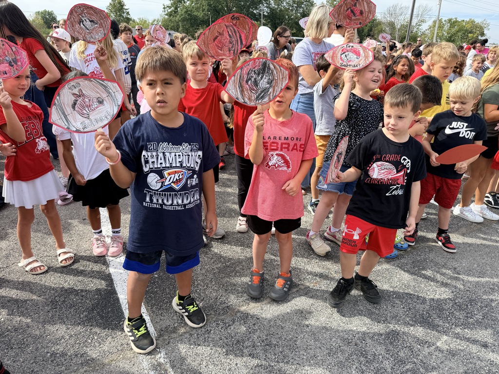Westside students smiling at the Hoco tour
