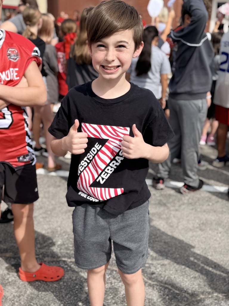 Westside student smiling and excited for Hoco tours
