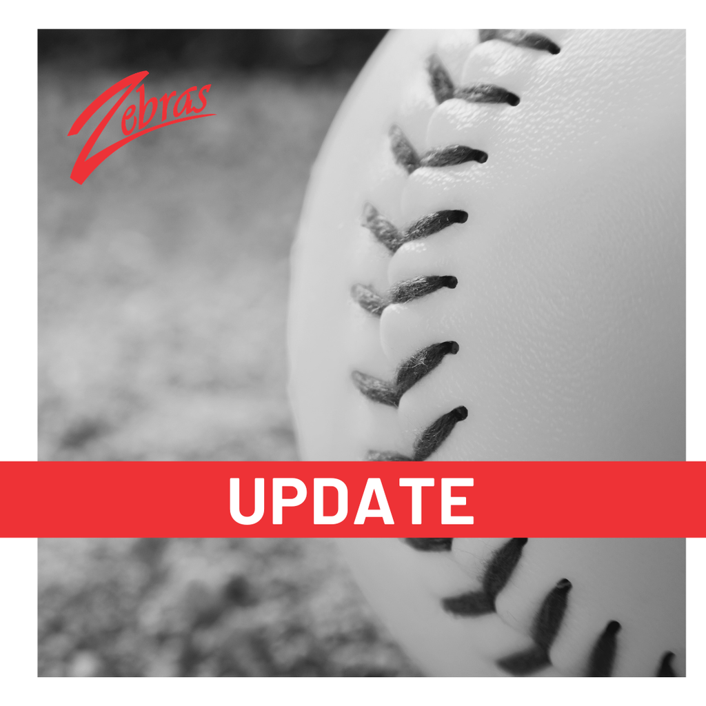 softball on field 