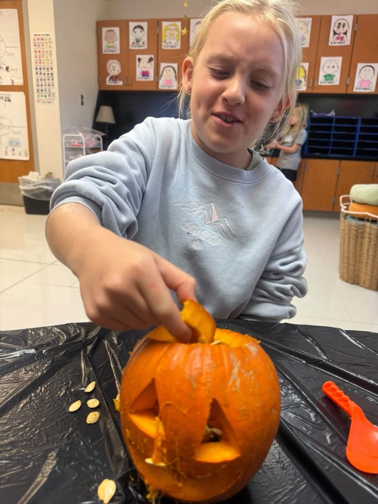 pumpkin carving 