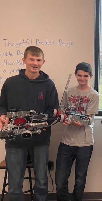 ⚙️ ENGINEERING IN ACTION AT CHS! 🦓  Our Principles of Engineering students put their problem-solving skills to the test as they designed and tested simple and compound gear trains to see how different gear ratios affect speed and torque!  Their challenge? Find the perfect balance between pulling power and speed to come out on top in a tug-of-war competition! 💪  What a fun way to put engineering concepts into action through hands-on learning, creativity, and a little friendly competition!
