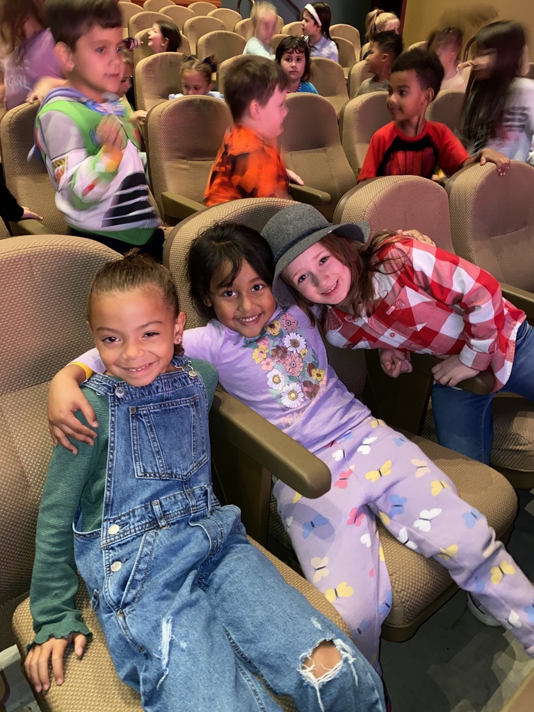 students at the Stephen Fite concert