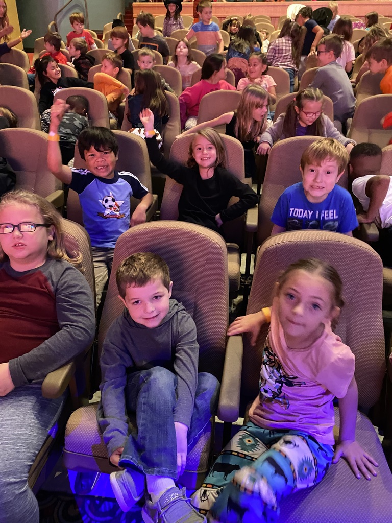 students at the Stephen Fite concert