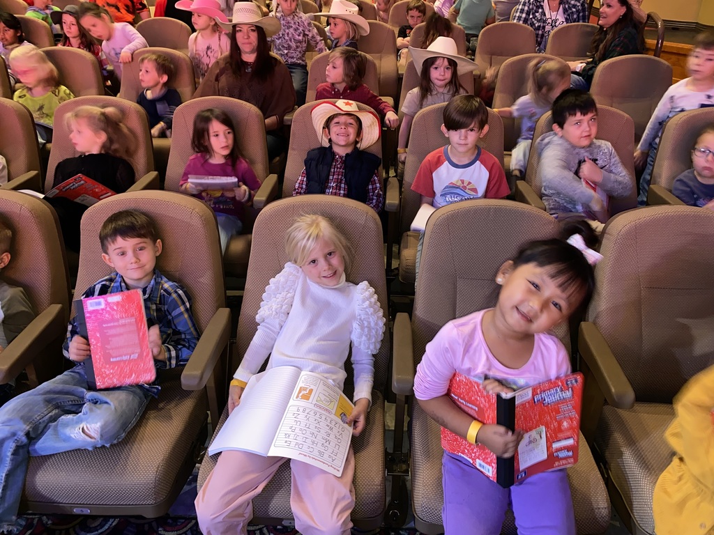 students at the Stephen Fite concert
