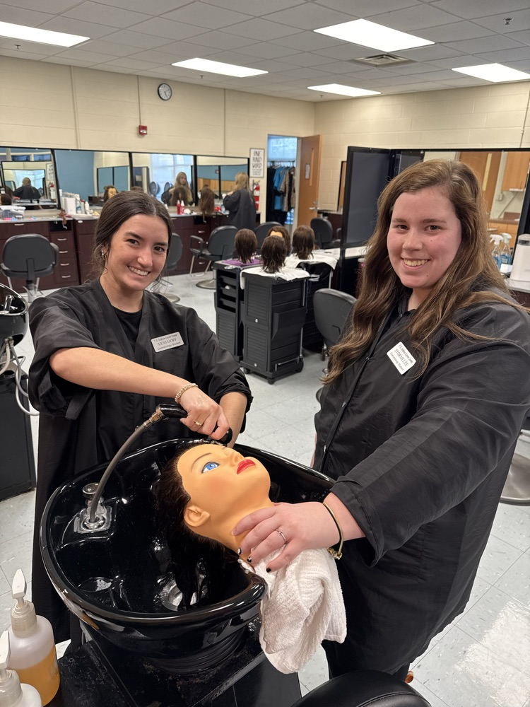 Make up hours for Cosmetology students