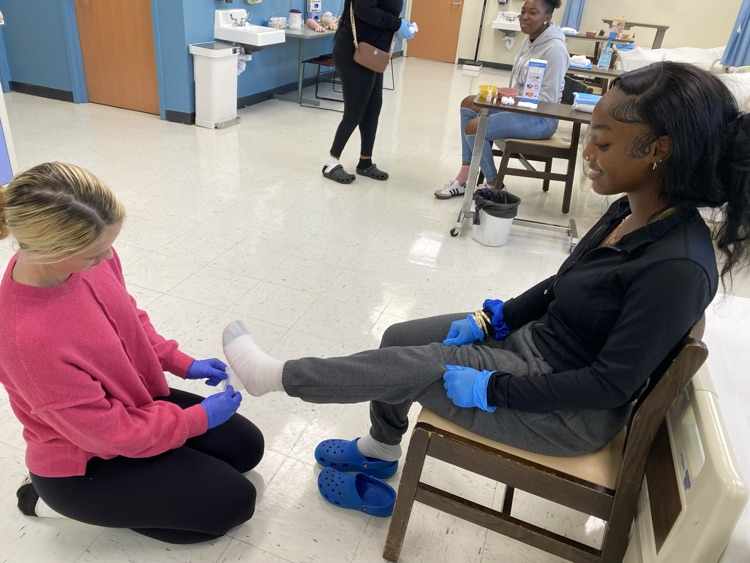 Health Science 2 Students Wrapping 