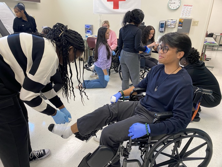 Health Science 2 Students Wrapping 