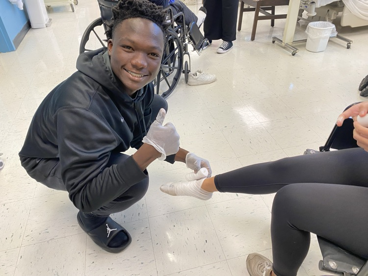 Health Science 2 Students Wrapping 