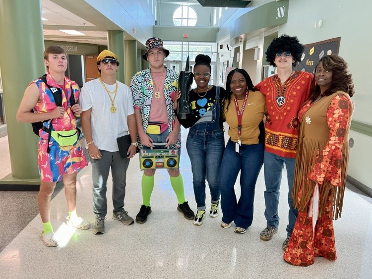 EC HoCo Spirt Week - Decades Day