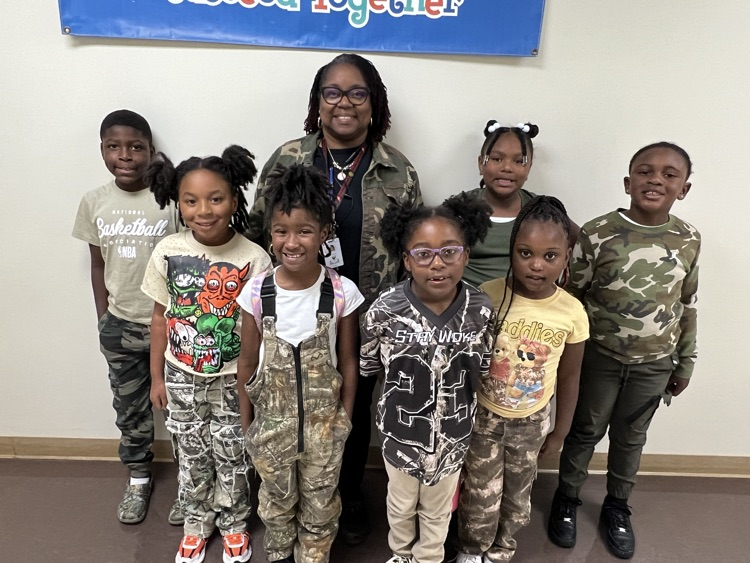 Red Ribbon Week - Camo Day (Three) 