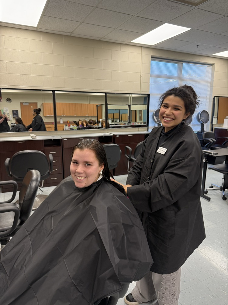 Cosmetology 3 Students 