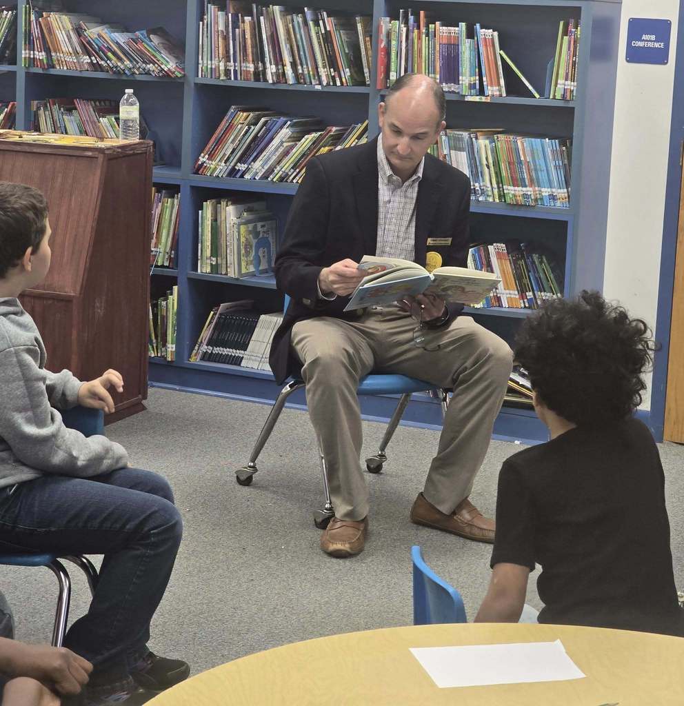 Mr. Geddings, Community Reader