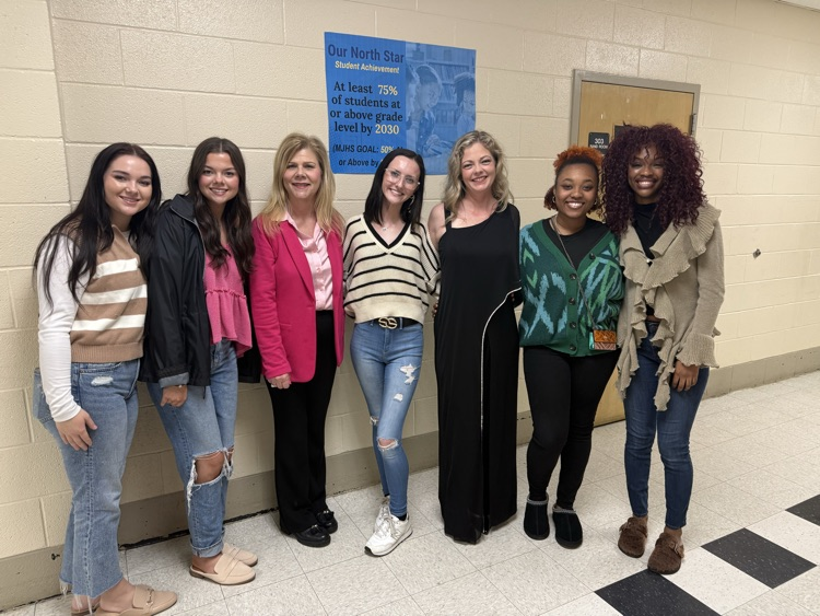 Cos 4 Students Serve as MJHS Glam Team