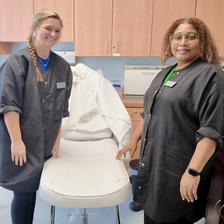 Wednesday’s public Salon day 