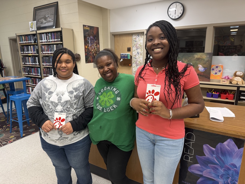 Manning High School held FAFSA night to assist parents with financial aid and next steps.