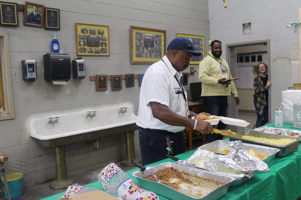 We are all coming to have lunch at the FFA/AG room