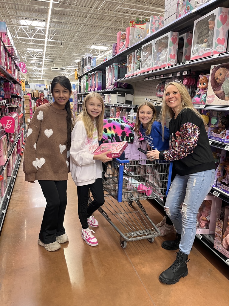 CES Student Council Holiday Shopping Trip