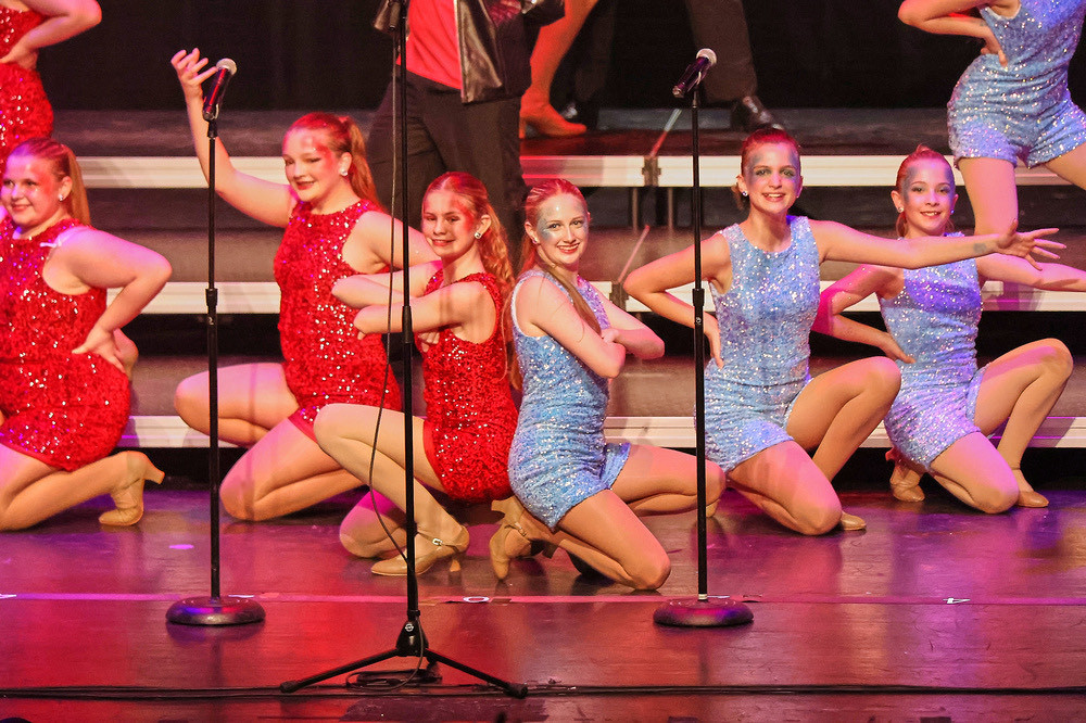 Middle School Show Choir