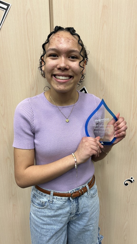 Solosit at Middle School Show Choir