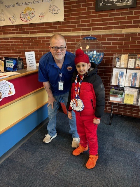 3-D necklace winners at CES