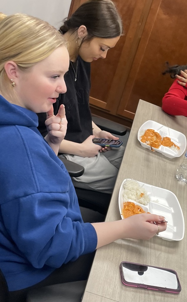 Students talkig at firehouse