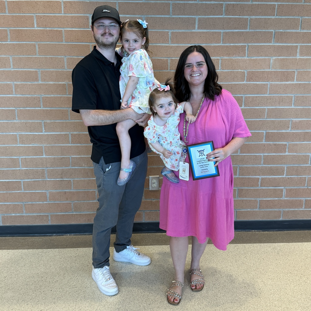 Laney with her husband and girls