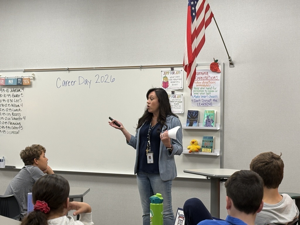 Jenny Zahm Presenting