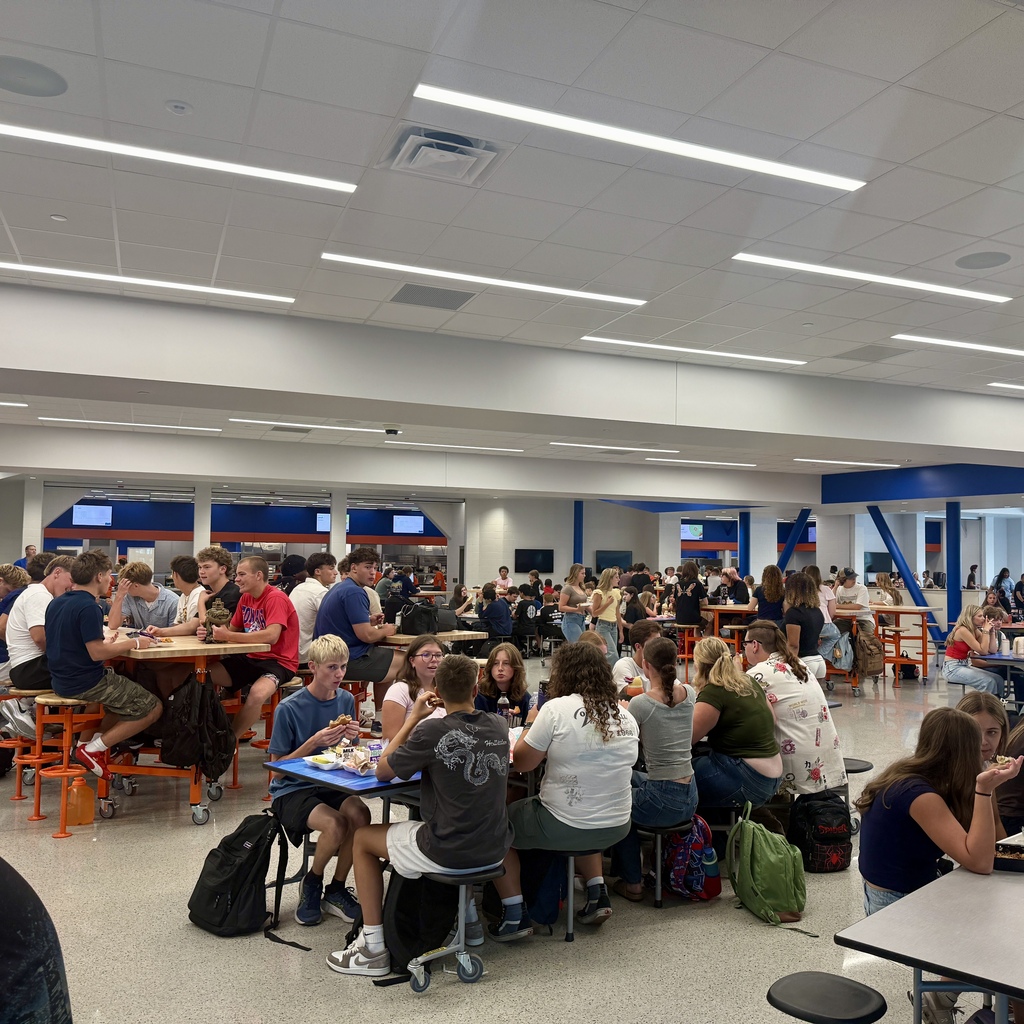 Kids in cafeteria 