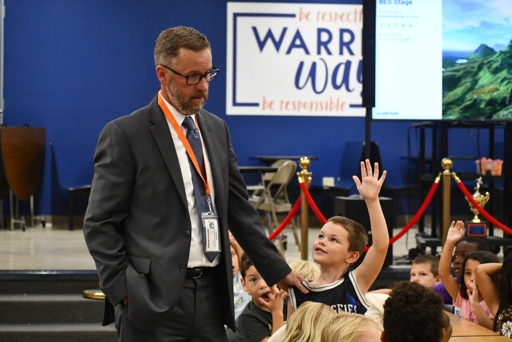 Judge and child asking questions