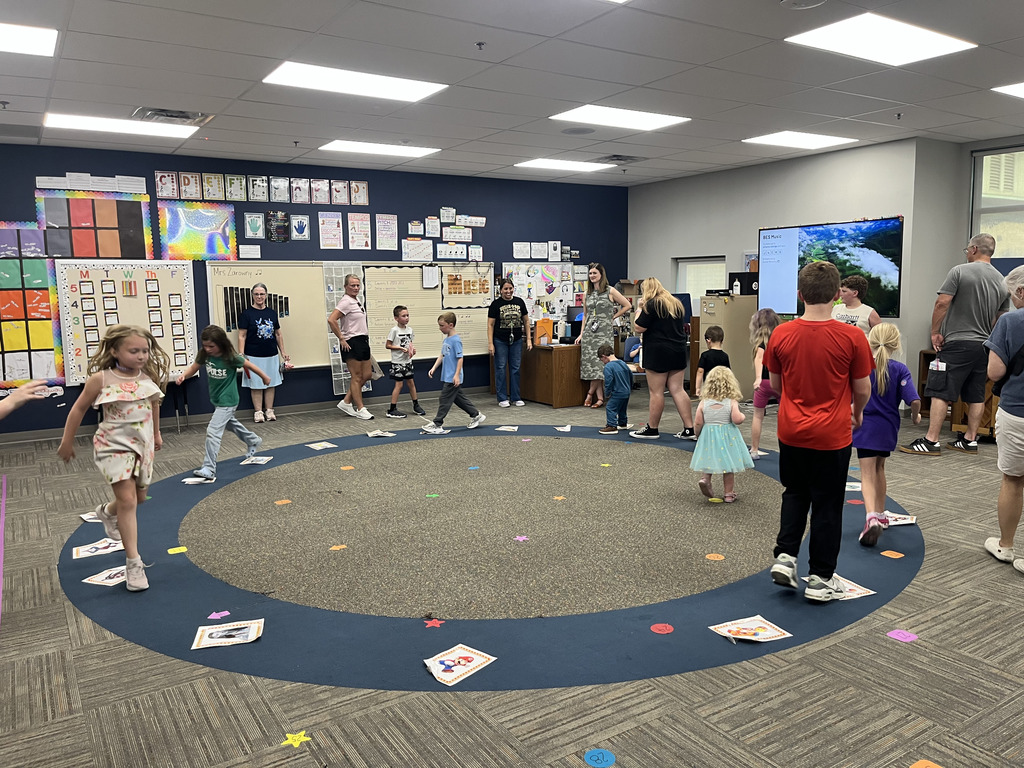 🎉 WHAT A NIGHT! 🎉 Last night’s Family Fun Night was one for the books! 💙🧡 We had our BIGGEST CROWD YET, and we couldn’t be more excited about the amazing turnout! Thank you to all of our BES families who came out, had fun, and helped make the evening so special. We loved seeing our Warriors laughing, playing, and spending time together! 🥳 A HUGE thank-you to everyone who helped make Family Fun Night possible. We are so grateful for our incredible BES family! 💙🧡