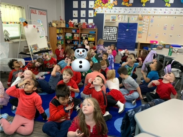 Kindergarten cookie eating