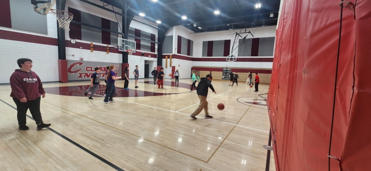 7th graders at breakout 