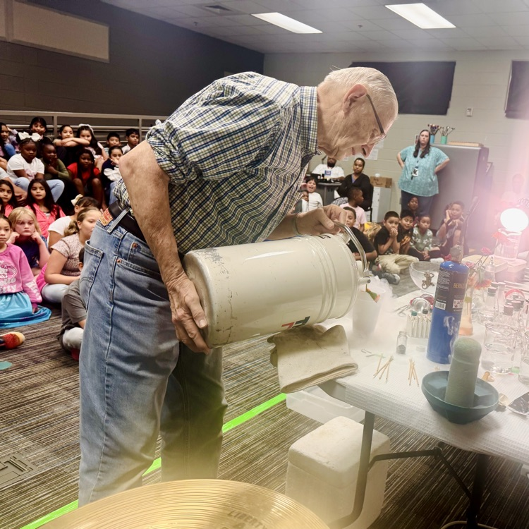 Dr. Snook models dry ice 