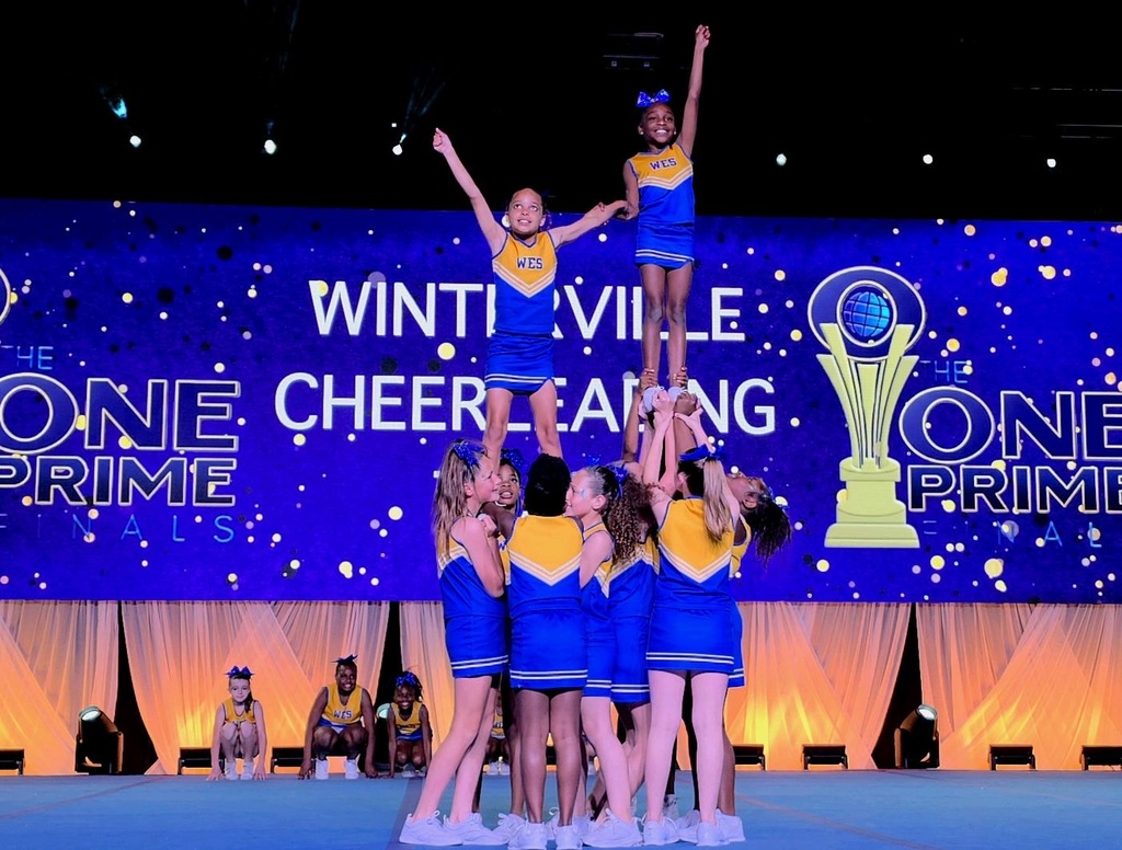 Winterville cheerleaders at competition