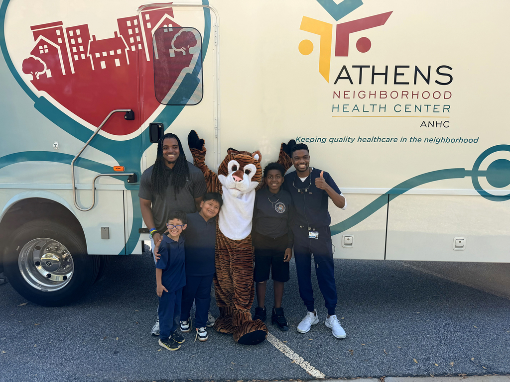 Mobile dental clinic photo