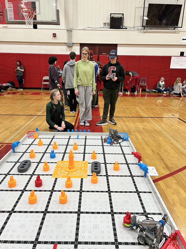 robotics team competing