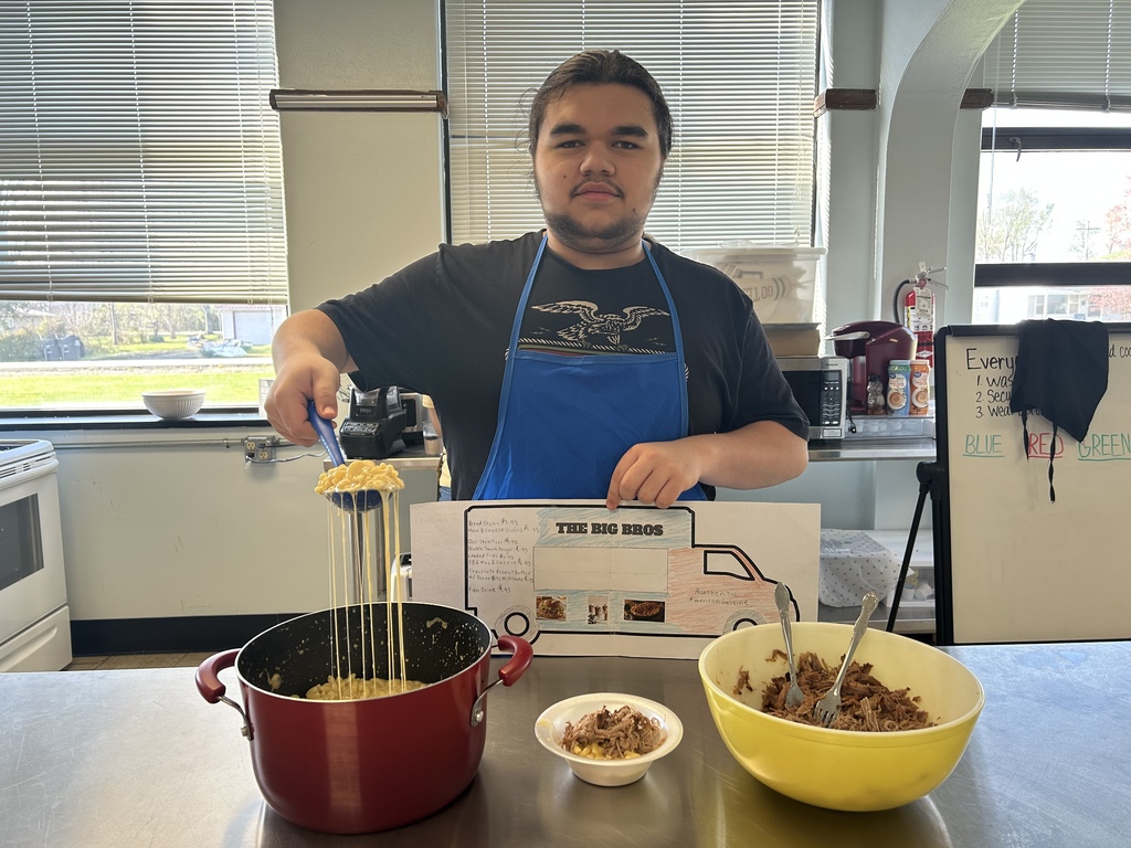Intro to FCS students cooked up some creativity last week as they designed their very own food trucks! From clever names and mouthwatering menus to eye-catching truck designs, these future entrepreneurs brought bold flavors and big ideas to life! #FoodTruckChallenge