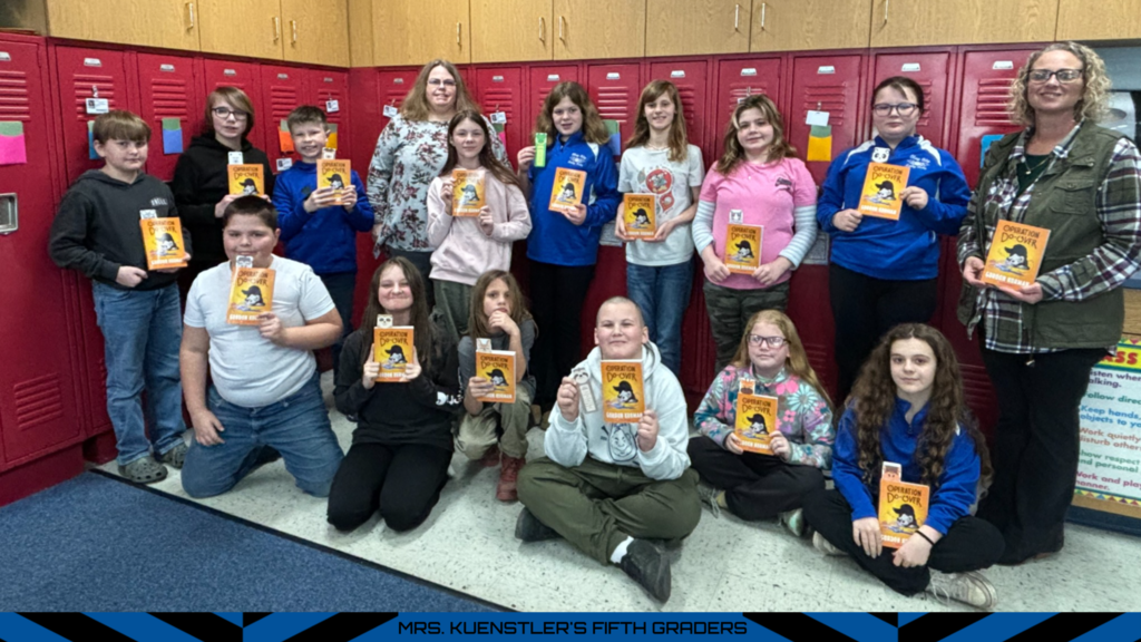 Thank you to The Clay City Banking Company for coming by and reading with Mrs. Kuenstler's fifth graders. The students were each gifted with a copy of Operation Do-Over by Gordon Korman. It can't be said enough - thank you Clay City Banking for continually investing in our students!