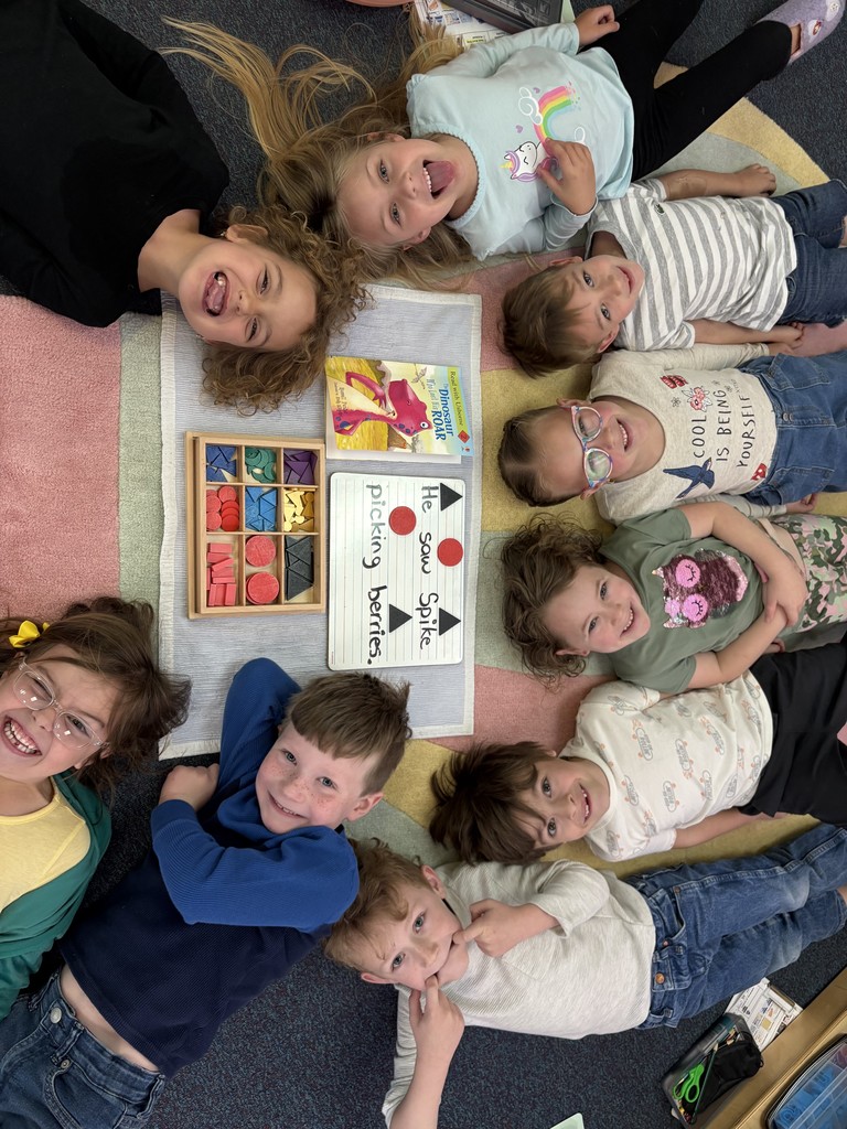 Dr. Batton’s Kindergartners read The Dinosaur Who Lost His Roar and identified nouns and verbs in sentences from the story. 