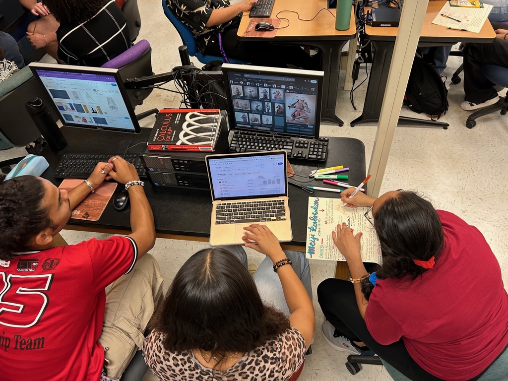 Mr. Ley’s IB Seniors kicked off their first Approaches to Learning (ATL) project exploring imperial Japan. Working in groups, students researched and analyzed key concepts that contributed to Japan’s shift from isolationism to imperialism in the late 19th and early 20th centuries. Engaged discussions and thoughtful collaboration set the tone for a strong start to the year!