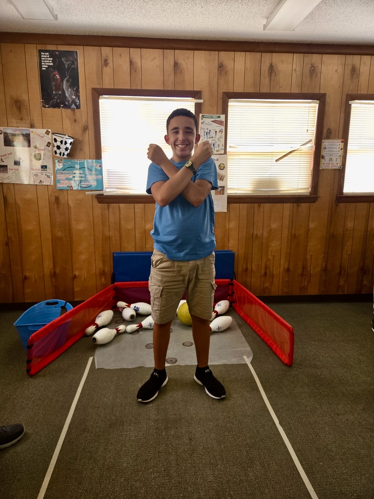 Ms. Yowell’s PE students showed off their aim and accuracy by bowling strikes on the lane set up right in the portable! Their focus, teamwork, and determination made it a fun and memorable activity. Way to rise to the challenge, Panthers!